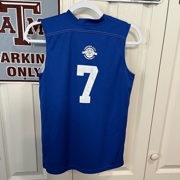 Dallas Maverick’s Basketball Jersey kids medium - Picture 4 of 7